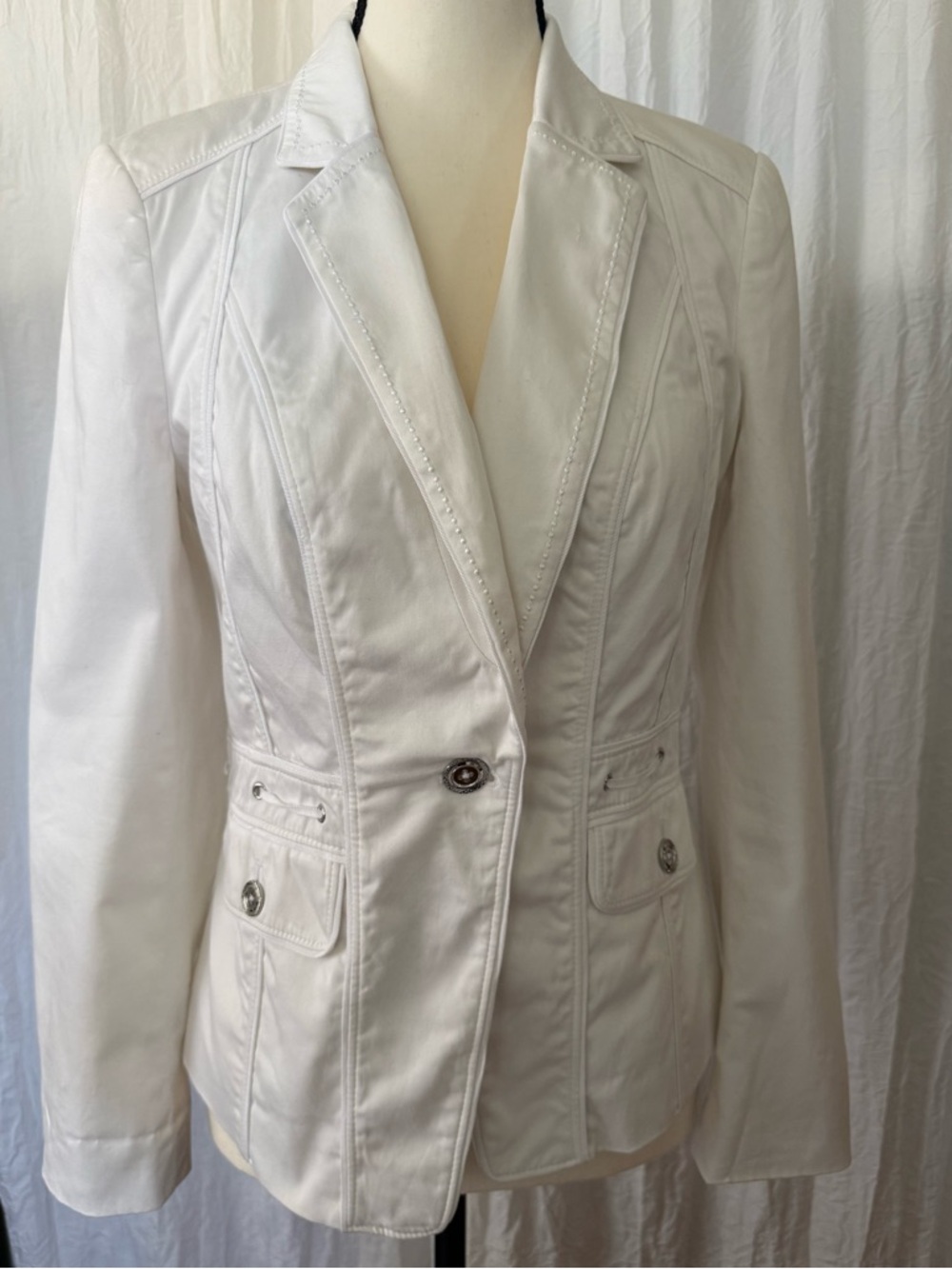 WHBM White House Black Market Cotton Blazer Petite 8,fits like a 6 Fitted Jacket